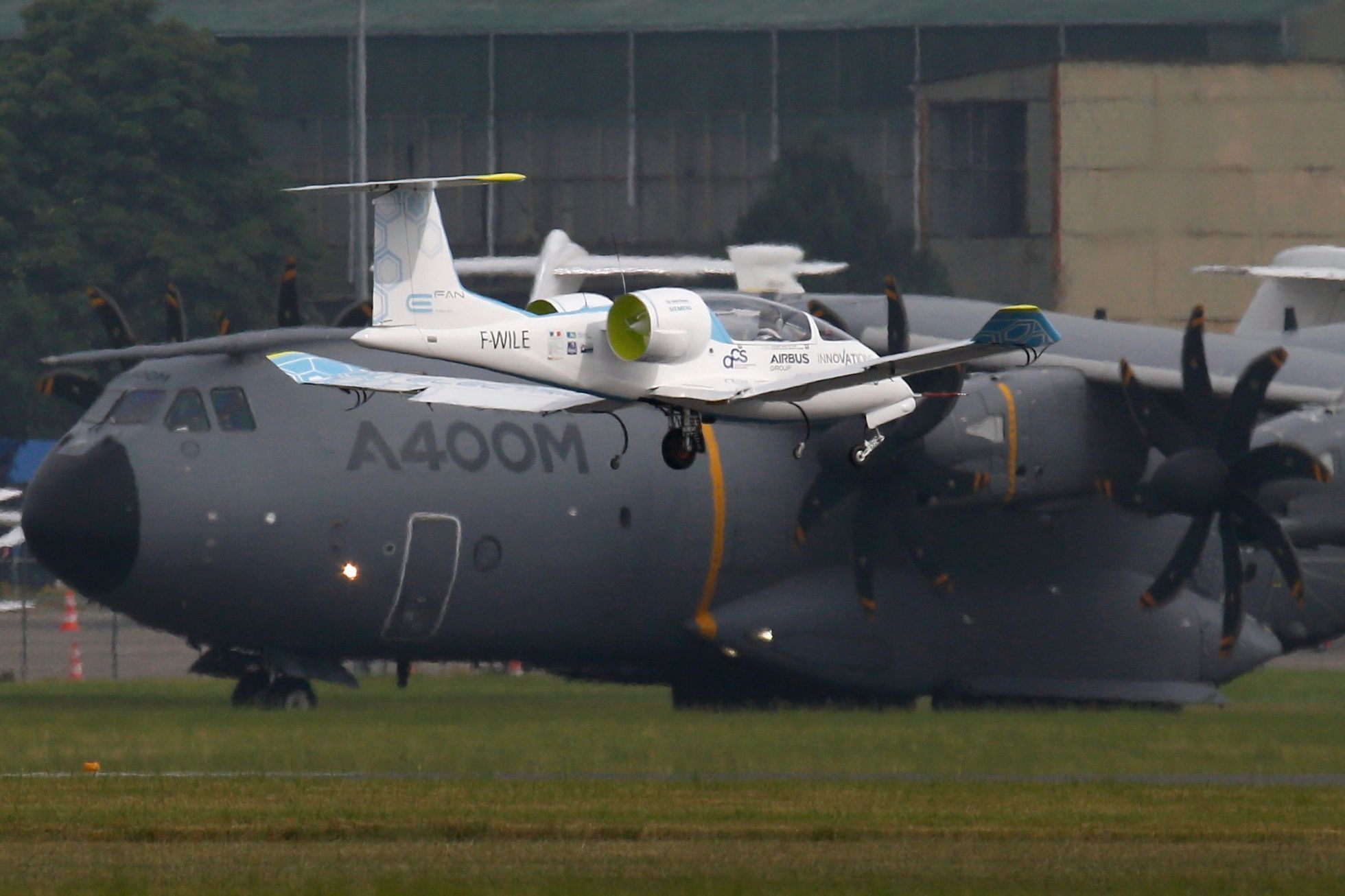 Mezinárodní aerosalon na letišti Le Bourget