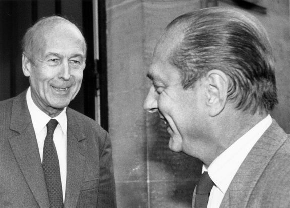 Bývalý francouzský prezident Valéry Giscard d'Estaing s tehdejším premiérem a budoucí hlavou státu Jacquesem Chirakem na snímku z Paříže z roku 1988.