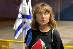 "Únos v mezinárodních vodách." Greta odmítla video s masakrem, Izrael ji poslal domů