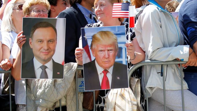 Ve Varšavě se setkali americký a polský prezident.