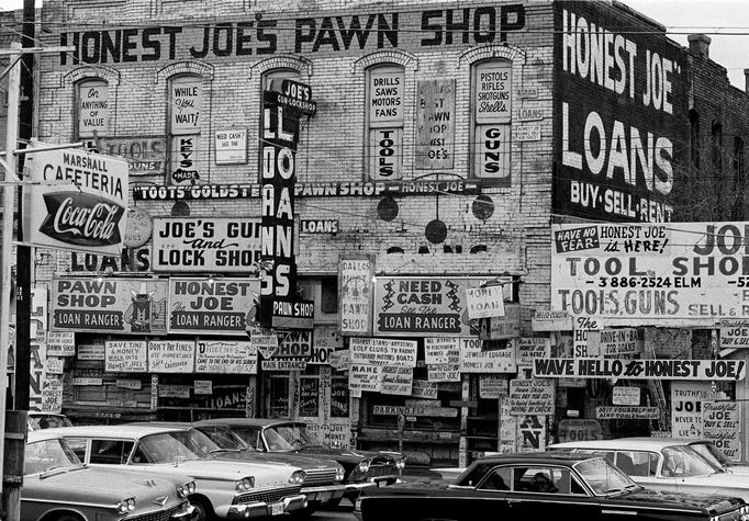 Honest Joe's pawn shop in Houston, Texas, 1963.