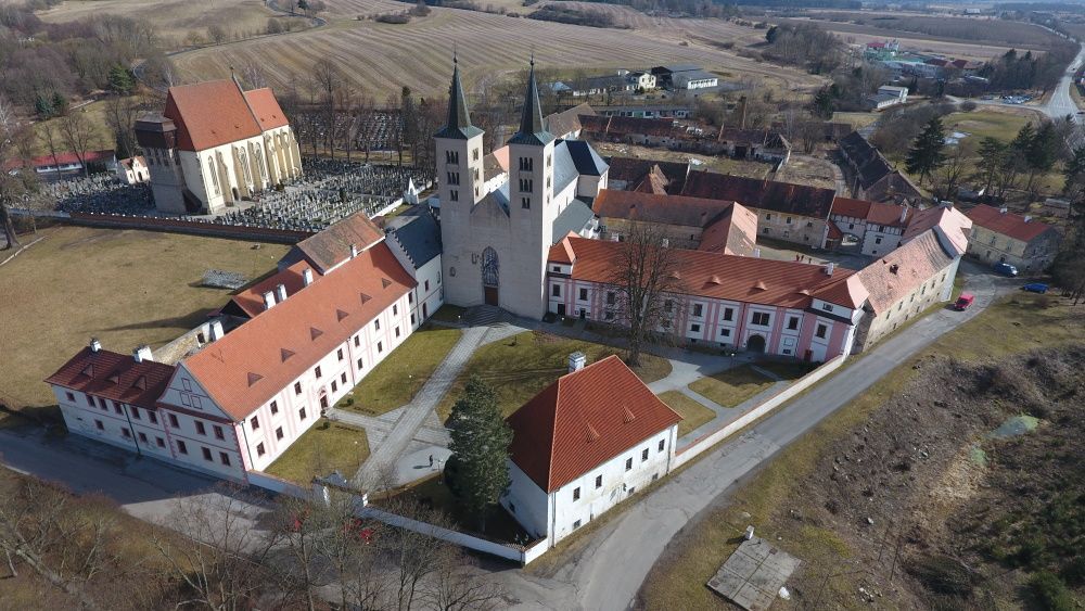 Milevsko, klášter