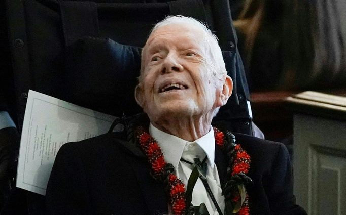 Bývalý americký prezident Jimmy Carter na snímku z 29. listopadu 2023 na pohřbu manželky Rosalynn Carterové