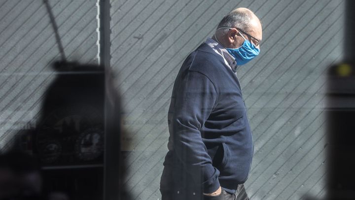 Další data potvrzují "skrytá" úmrtí: Vyplácených důchodů po letech růstu prudce ubylo