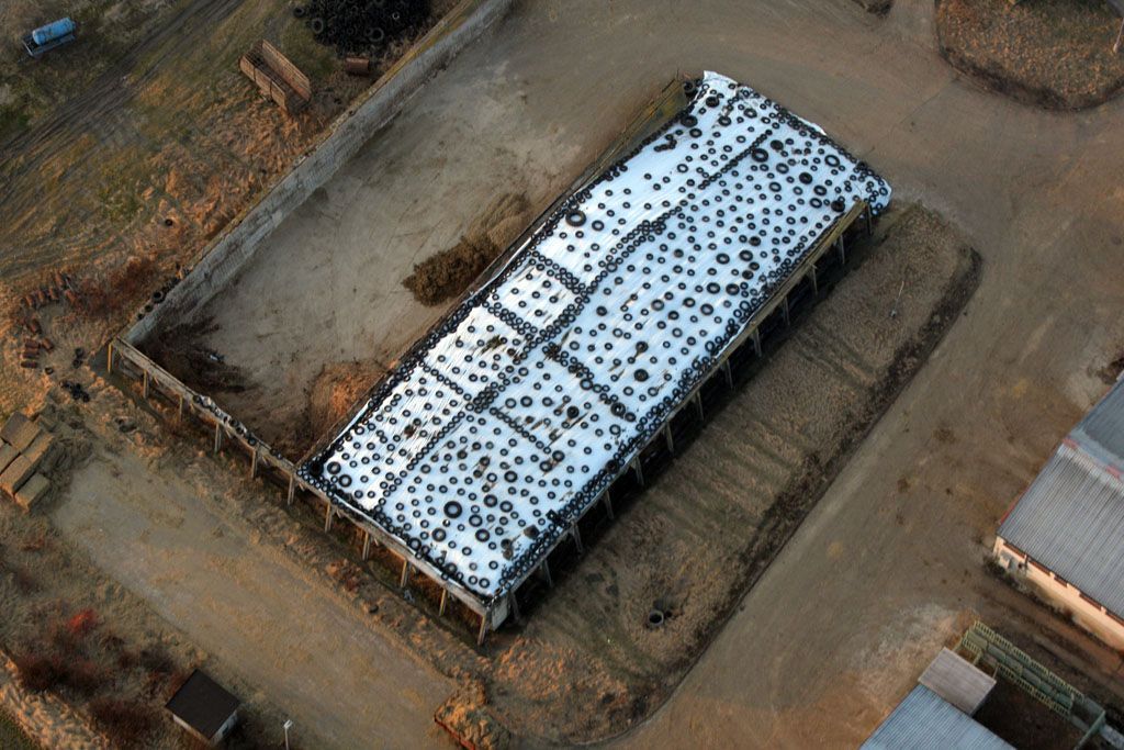 Letem nad Českým středohořím a dálnicí D8