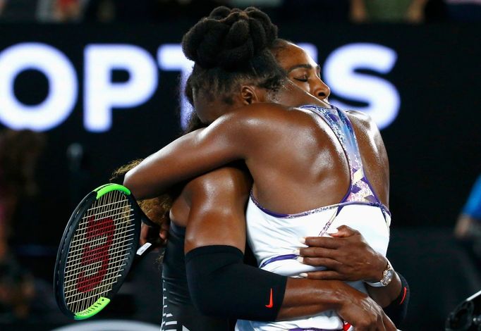 Serena a Venus Williamsovy ve finále Australian Open 2017