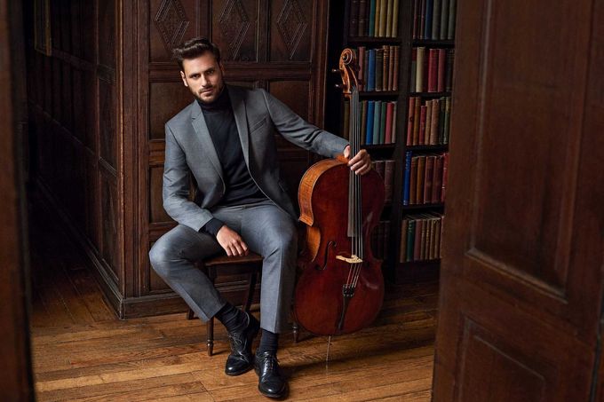 Chorvatský violoncellista Hauser dorazí 11. prosince do pražské O2 areny.