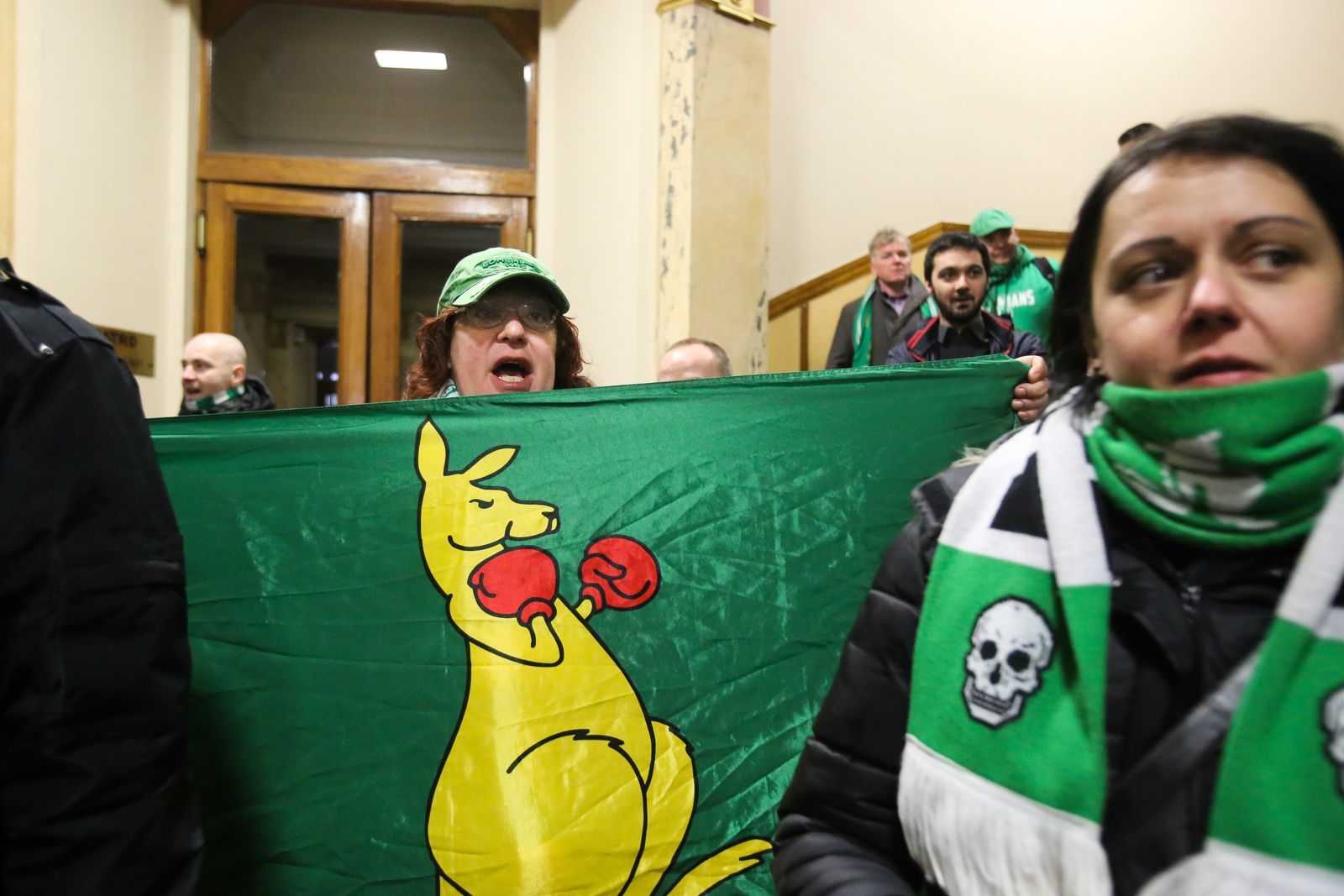 Demonstrace fanoušků Bohemians na pražském magistrátu