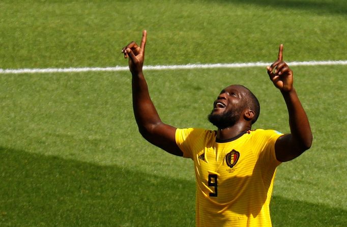 Romelu Lukaku slaví gól v zápase Belgie - Tunisko na MS 2018