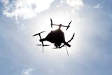 Plzeň jako první město v České republice získala od Úřadu pro civilní letectví povolení k provozování leteckých prací s drony. V Česku bylo vydáno prozatím dvacet jedna povolení.