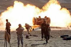 Pět let války? Taliban a opium žijí dál