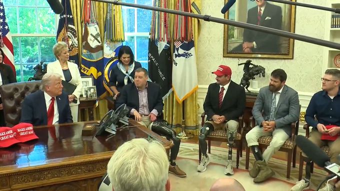 Váleční veteráni na návštěvě u Donalda Trumpa