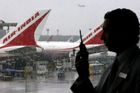 Letoun Air India byl v Bangkoku evakuován kvůli hrozbě bombou, žádná se ale nenašla