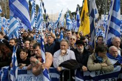 "Makedonie je Řecko." Statisíce lidí v Aténách demonstrovaly proti názvu sousedního státu