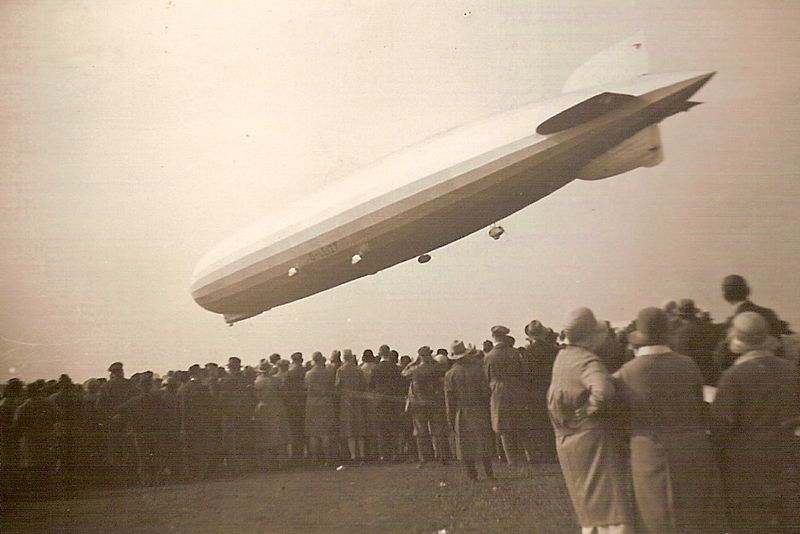 Fotogalerie / Vzducholoď Graf Zeppelin / Výročí 90. let vzniku / Wiki / 11