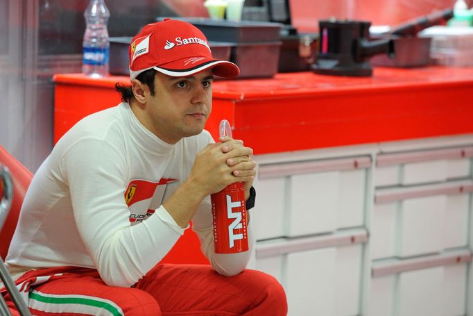 Felipe Massa zažívá výborný závěr sezony a už se dostal mezi nejlepší desítku.