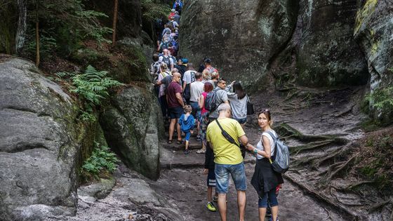 Czech Press Photo: Toto jsou tři nejlepší fotoreportáže roku. Která vyhraje?