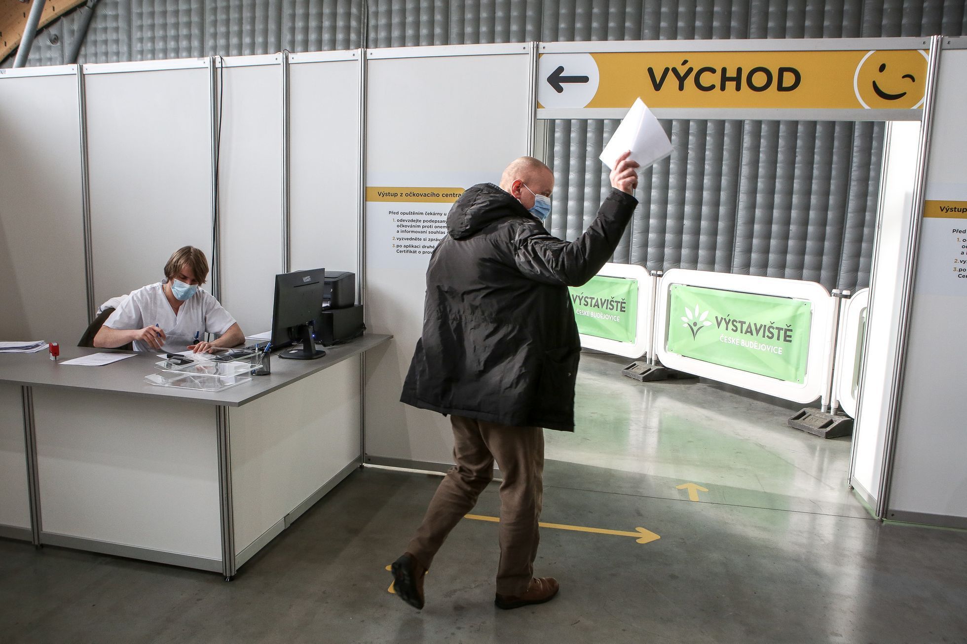 Potvrzení, formulář, očkování, očkovací centrum České Budějovice, Výstaviště, koronavirus, covid-19, zdravotnictví, pacienti,