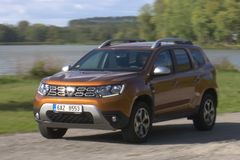 Auto Report: Nejoblíbenější Dacia by se ráda vyrovnala Škodovce. Má Duster na to?