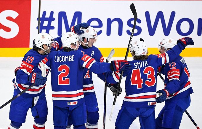 Američané slaví gól v semifinále MS 2025 Švédsko - USA