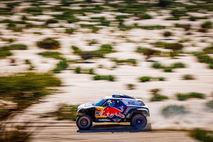 Stéphane Peterhansel (Mini) v 1. etapě Rallye Dakar 2021