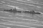 Sekundy od zkázy. Snímky ukazují, jak se málem střetly čínský a americký torpédoborec