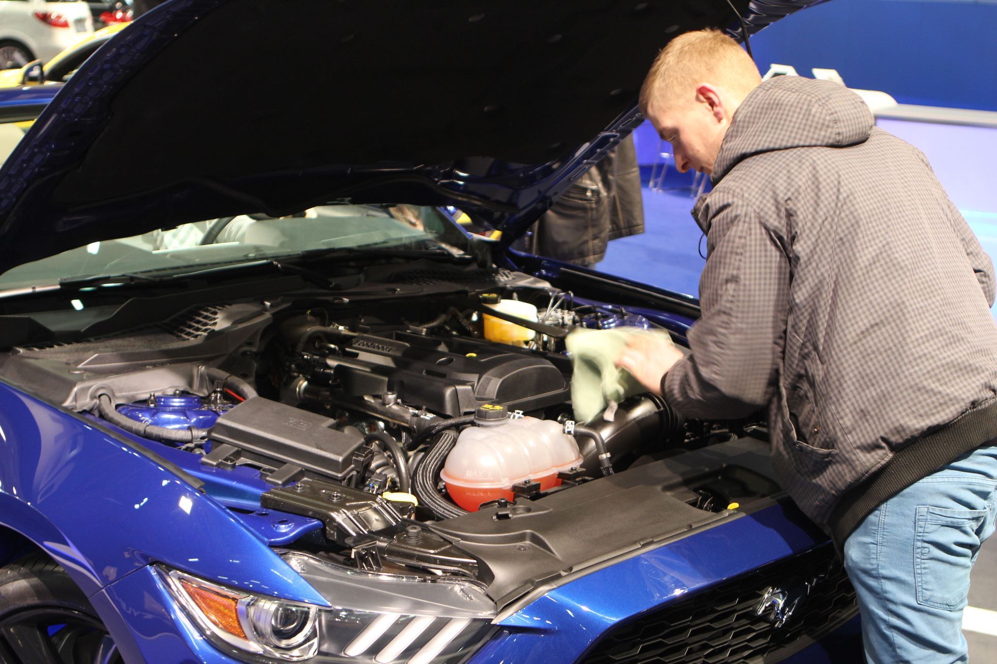 Autosalon Vídeň - Ford Mustang - motor