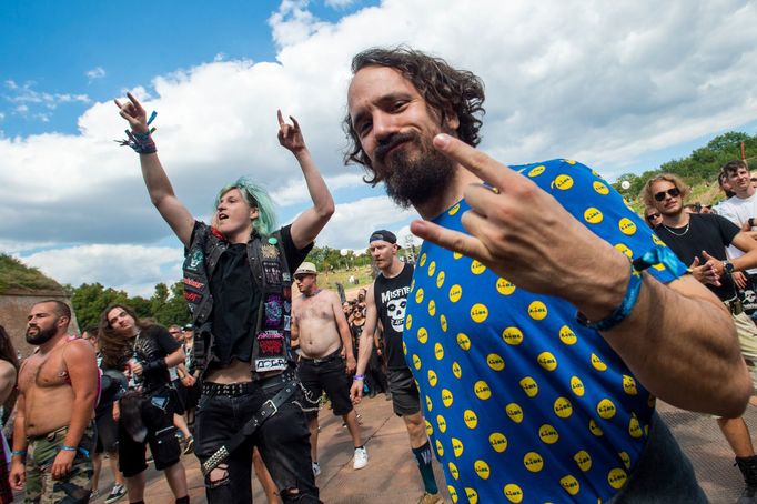 Návštěvníci festivalu Brutal Assault.