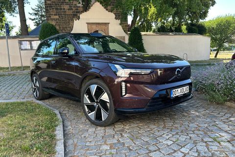 Volvo EX90
