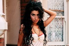 Gang použil fotky Amy Winehouse při prodeji kokainu