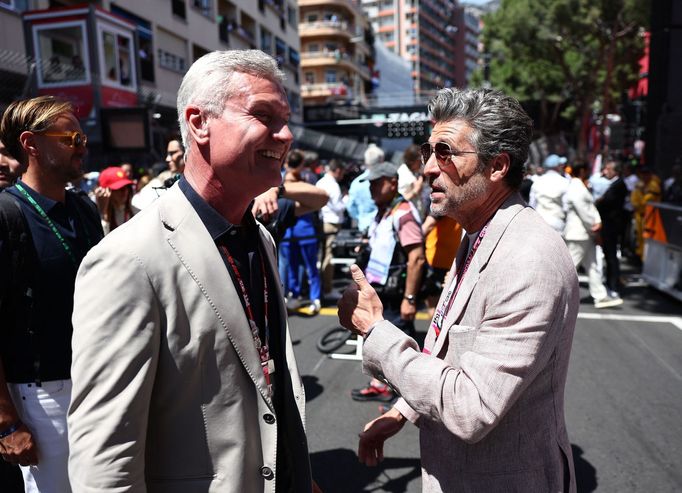 Bývalý pilot F1 David Coulthard a herec Patrick Dempsey pře