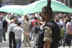 OSN přerušila misi v Sýrii, bojí se o pozorovatele