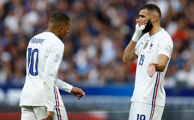 Kylian Mbappé a Karim Benzema.