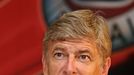 Trénér Arsenalu Arséne Wenger.