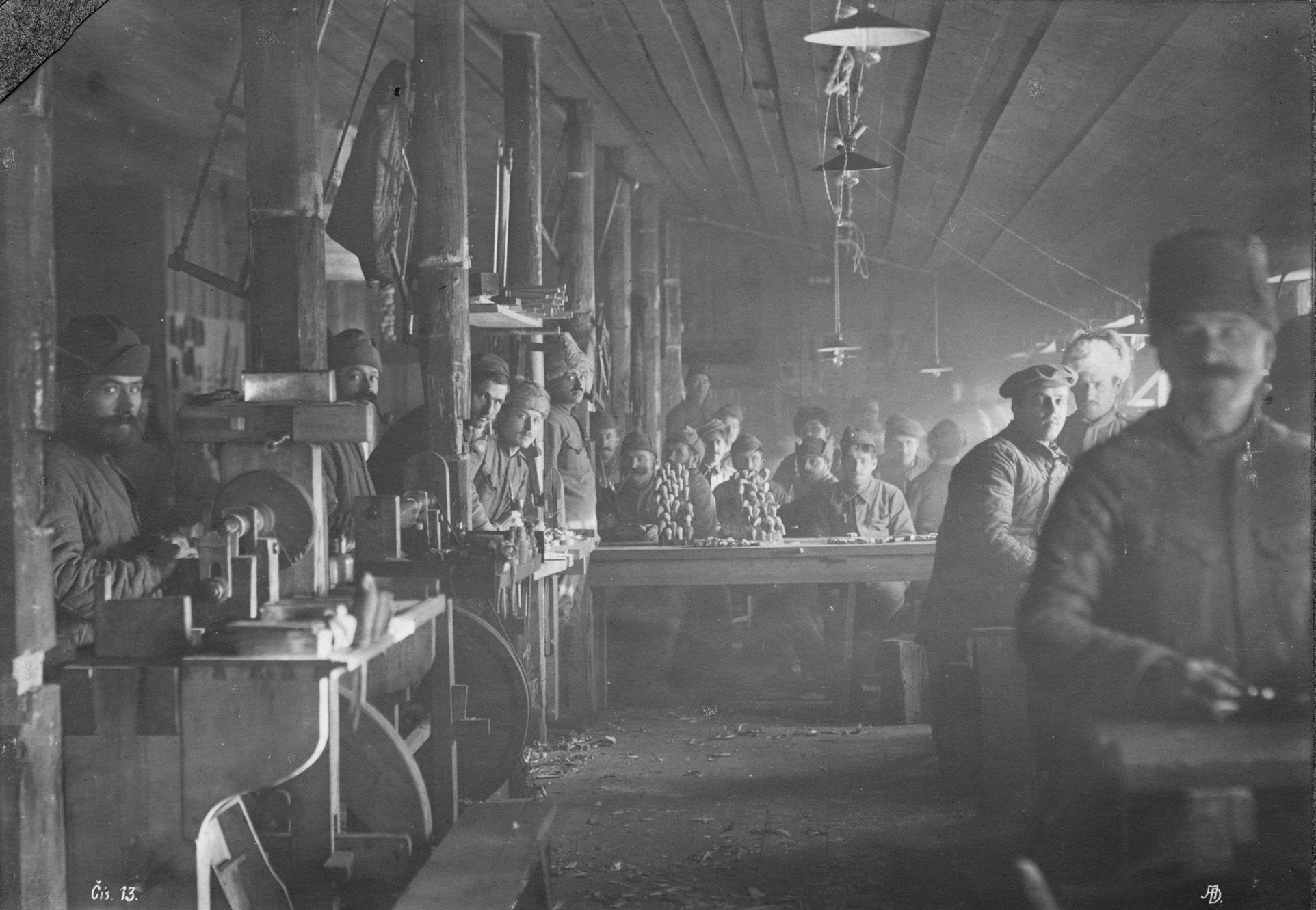 Jednorázové užití / Fotogalerie / Jedinečné snímky. Tak vypadalo zázemí československých legií
