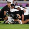 Semifinále MS v ragby 2019, Anglie - Nový Zéland: Manu Tuilagi pokládá první pětku Angličanů