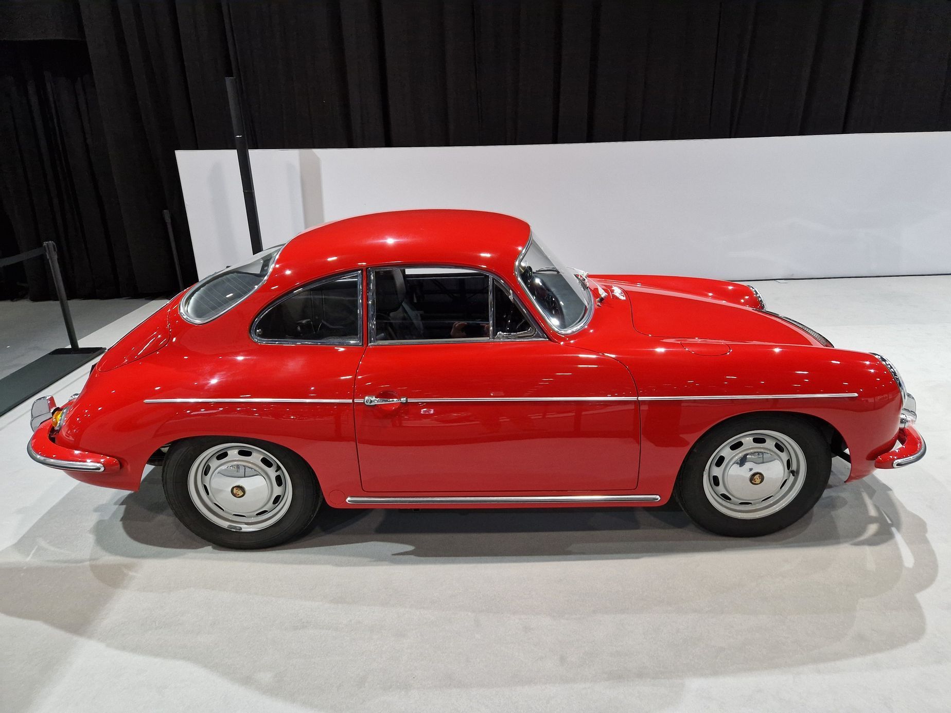 Autosalon Ženeva veteráni na výstavě