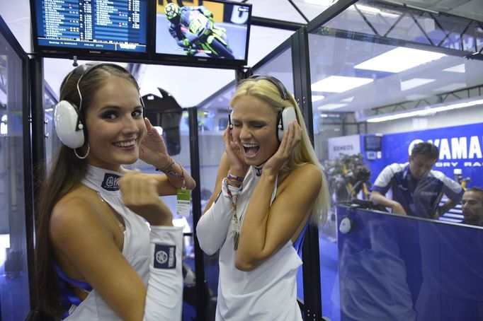 MotoGP Brno - grid girls