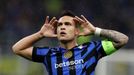 Lautaro Martínez slaví gól Interu Milán ve čtvrtfinále Ligy mistrů proti Bayernu.