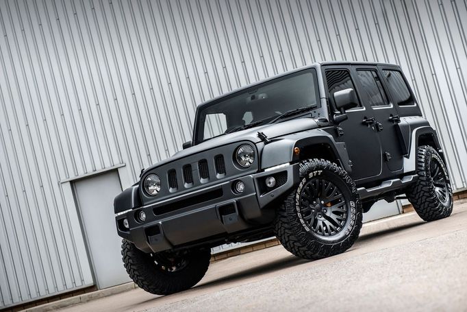 Top auta fotbalistů: Jeep Wrangler Kahn Sahara