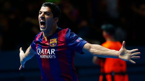 Finále LM, Barcelona-Juventus: Luis Suárez slaví gól na 2:1