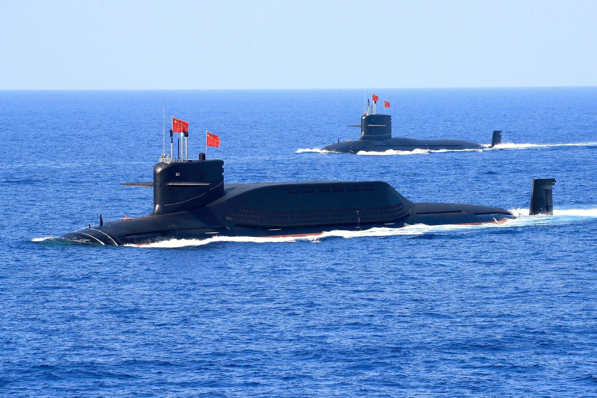 Čínské ponorky na jaderný pohon na přehlídce v Jihočínském moři.