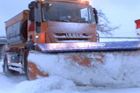 Sníh zavřel kamionům tah na Slovensko, stojí i R48