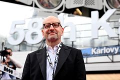 Můj film to potřeboval. Soderbergh ve Varech vysvětlil, proč přestříhal Kafku