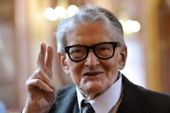 Z poblouznění komunismem ho vyléčila Sibiř. Filmař a mystik Jasný zažil neuvěřitelné