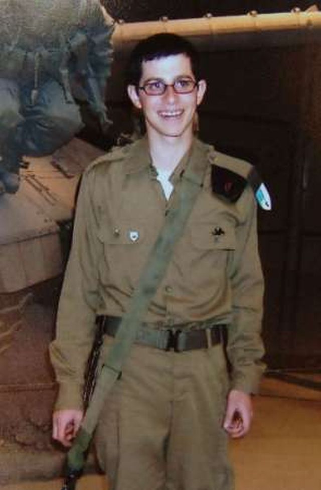 Izrael voják únos
