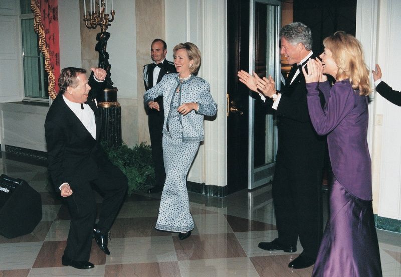 pajer havel clinton czech press photo