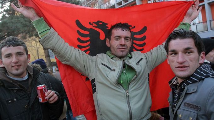 Nezávislost slavil skoro každý Albánec