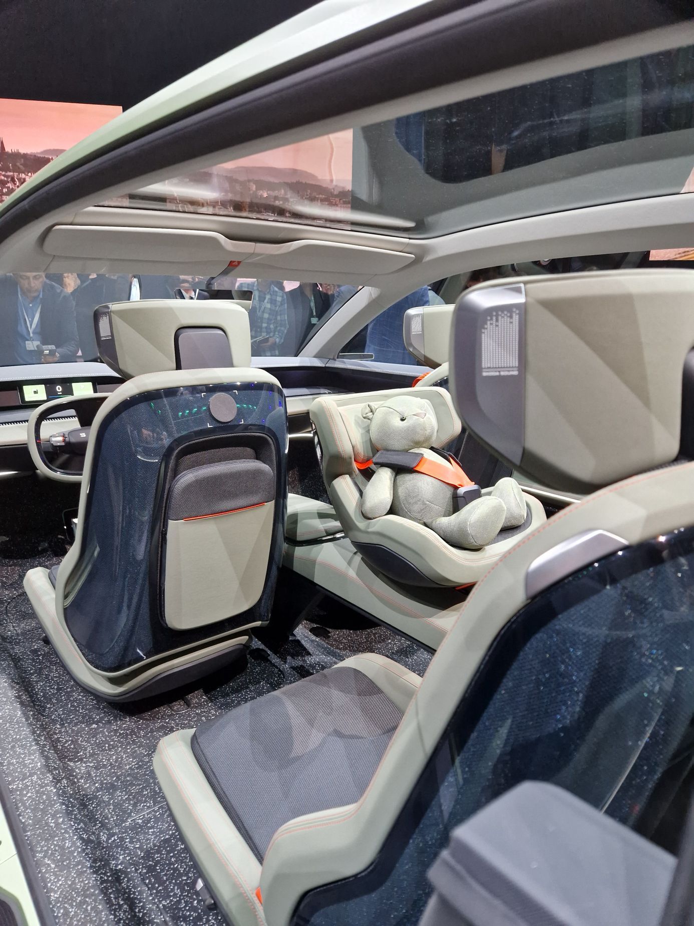 Škoda Vision 7S živě