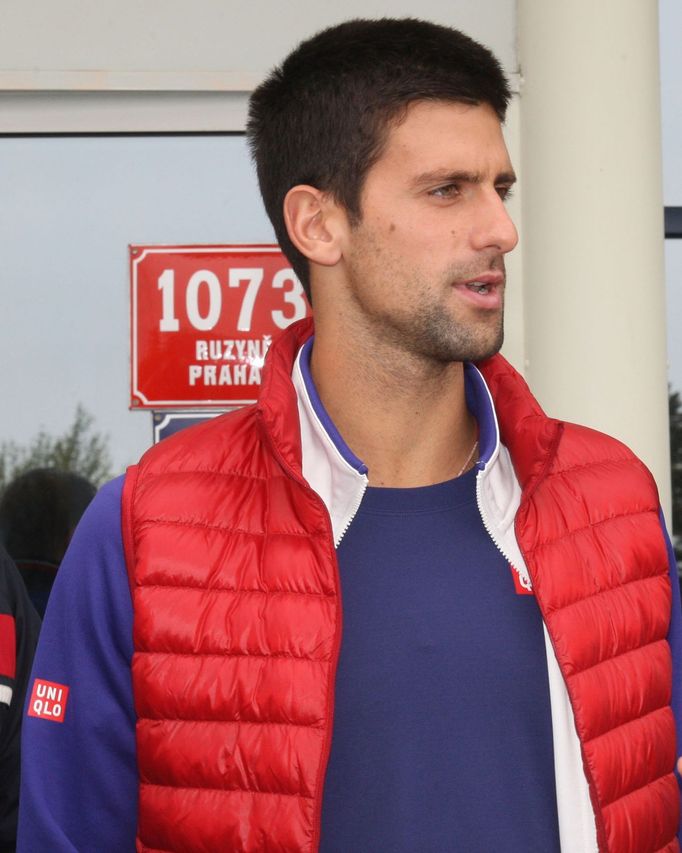 Novak Djokovič na letišti v Praze